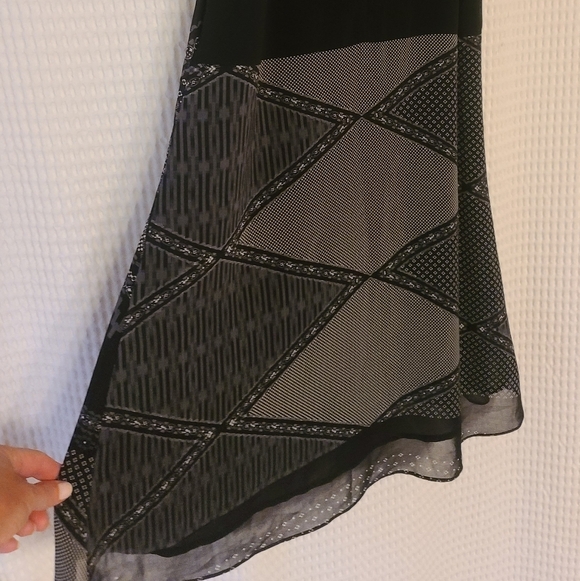 Sanctuary sleeveless v neck chic and sexy dress Sm - Picture 6 of 8